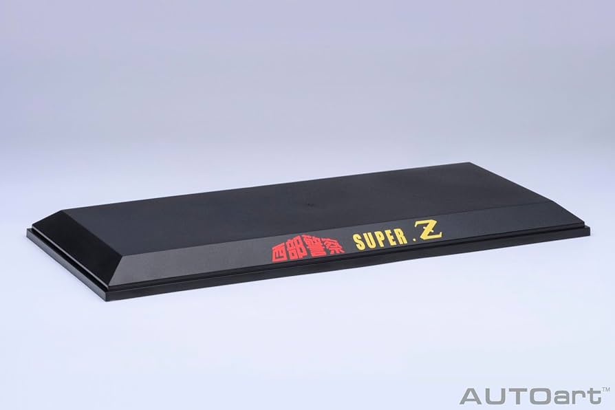 【まつ】AUTOART オートアート ディスプレイケース 4台用 ディスプレイケース 1/18×4台用 (ブラック) スライドドア無